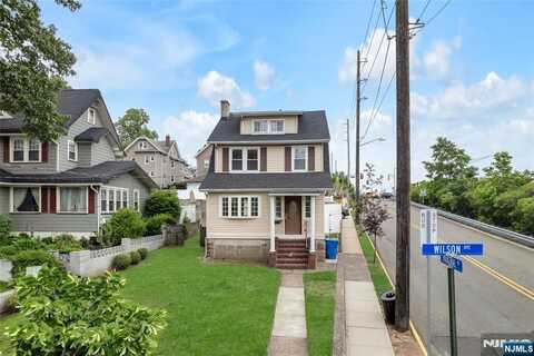 115 Wilson Avenue, Rutherford, NJ 07070