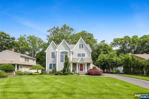 11 Madison Avenue, Ramsey, NJ 07446