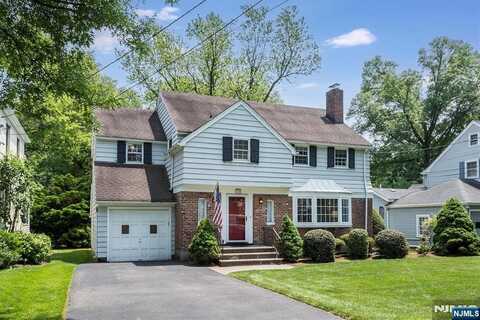 124 Central Avenue, Glen Rock, NJ 07452
