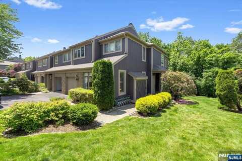 289 Vista View Drive, Mahwah, NJ 07430