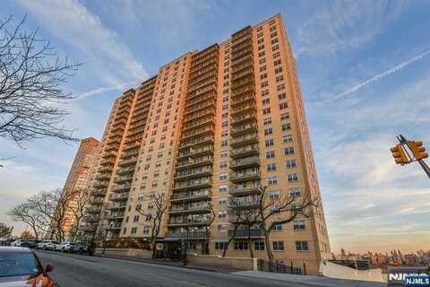 6600 Boulevard East 22J, West New York, NJ 07093