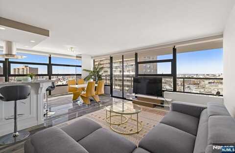 6050 Boulevard East 20G, West New York, NJ 07093