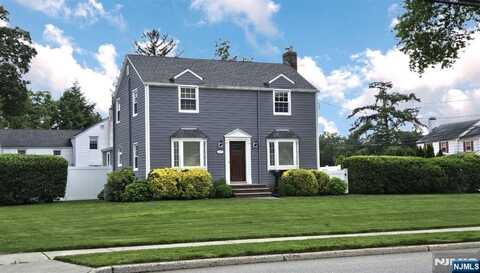 306 Boulevard, Pequannock, NJ 07444