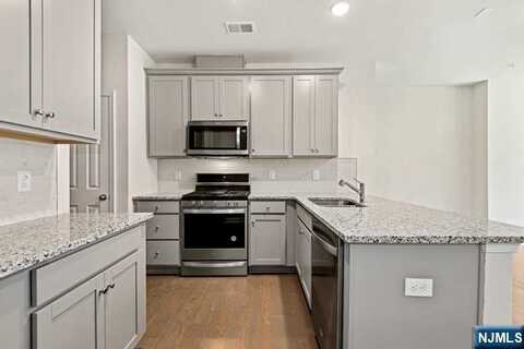 69 Arnold Drive, Wood Ridge, NJ 07075