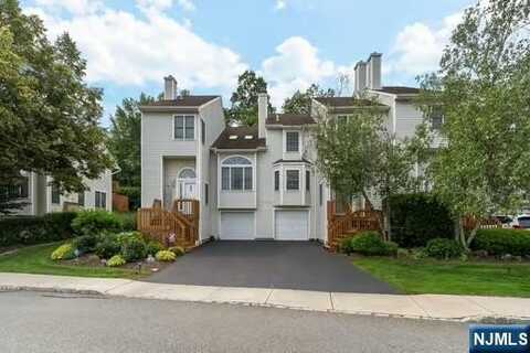 32 Ryan Lane 1208, Lincoln Park, NJ 07035