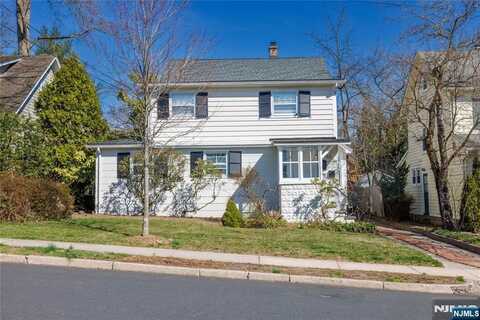 143 Sunset Lane A, Tenafly, NJ 07670