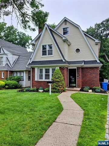 205 Everett Place, Englewood, NJ 07631