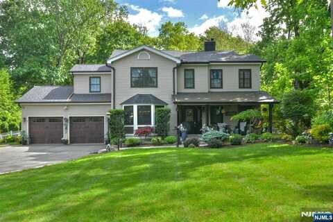 300 E Allendale Avenue, Allendale, NJ 07401
