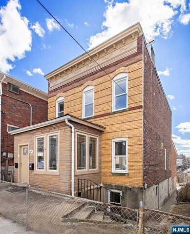244 Lincoln Avenue, Cliffside Park, NJ 07010