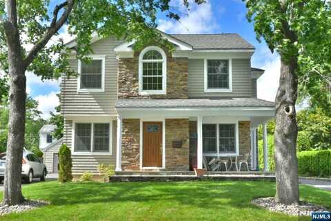25 Long Avenue, Mahwah, NJ 07430