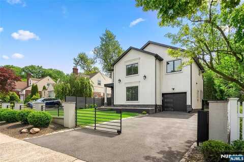 107 Broad Avenue, Leonia, NJ 07605