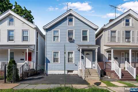 95 Hamilton Street, East Orange, NJ 07017