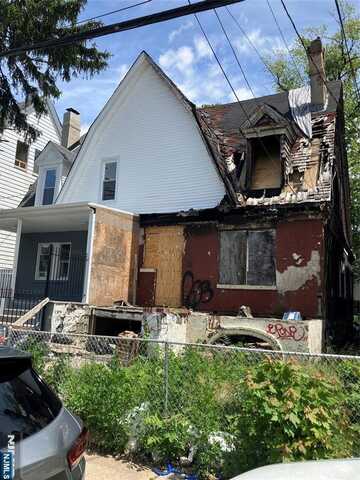 161 12th Street, Newark, NJ 07107