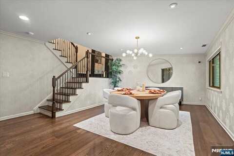498 Teal Plaza, Secaucus, NJ 07094