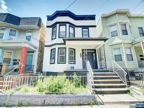215 52nd Street, West New York, NJ 07093