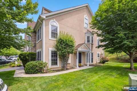 66 Spruce Lane, North Haledon, NJ 07508