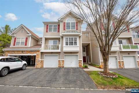 153 Vista Terrace, Pompton Lakes, NJ 07442