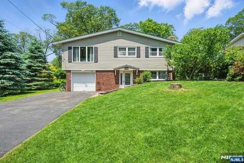 630 Bensel Drive, Mount Arlington, NJ 07850