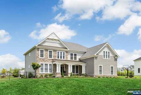 15 Meadowbrook Road, Upper Saddle River, NJ 07458