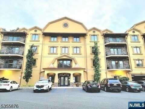 10 Lower Notch Road 15, Woodland Park, NJ 07424