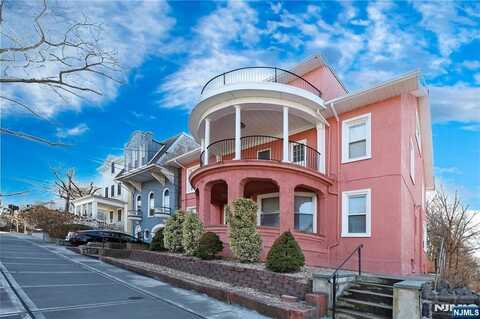 720 Boulevard East 1E, Weehawken, NJ 07086