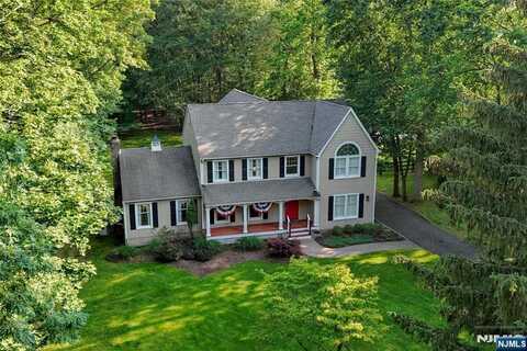 581 Eder Avenue, Wyckoff, NJ 07481