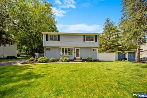 9 Wellesley Drive, Oakland, NJ 07436