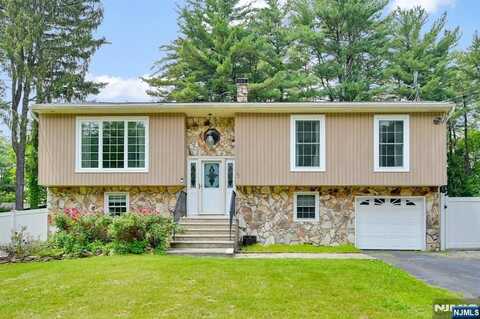 2 Fountain Drive, Ringwood, NJ 07456