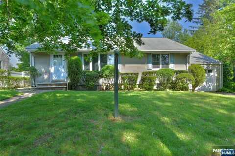 161 Hickory Street, Washington, NJ 07676
