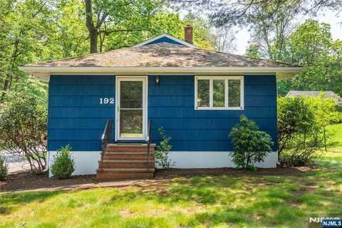 192 Woodland Avenue, Ramsey, NJ 07446