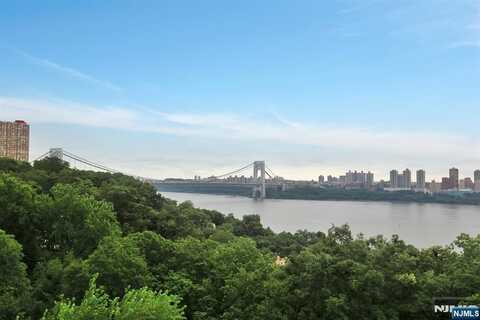 4 Horizon Road 404, Fort Lee, NJ 07024