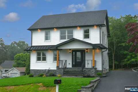 27 Gionti Place, North Haledon, NJ 07508