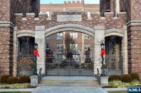 275 Engle Street G3, Englewood, NJ 07631