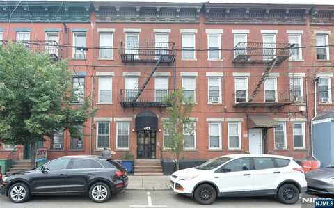 407 30th Street 3, Union City, NJ 07087