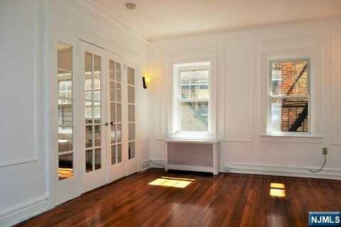 40 74th Street 3C, North Bergen, NJ 07047