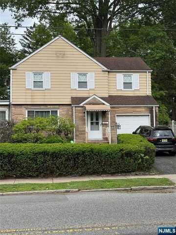 1311 Queen Anne Road Rear, Teaneck, NJ 07666