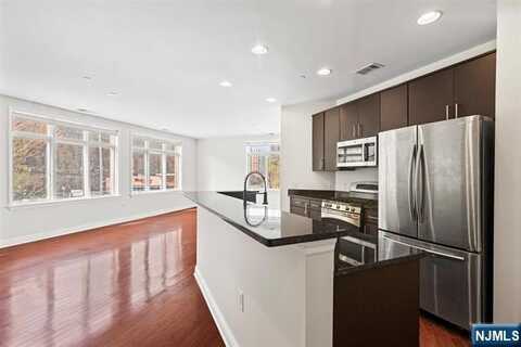 7400 River Road 329, North Bergen, NJ 07047