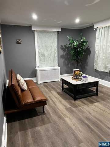 174 4th Avenue 2nd Fl, Westwood, NJ 07675