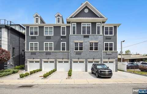17 Cumbermeade Road 202, Fort Lee, NJ 07024