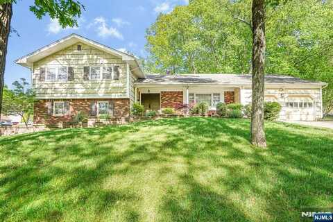 24 Eton Court, Wayne, NJ 07470