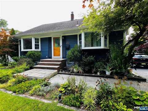 682 Grove Street, Ridgewood, NJ 07450