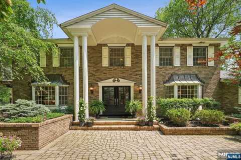 63 Stony Brook Road, Montville, NJ 07045