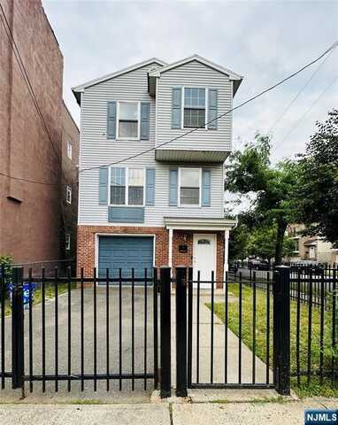 16-18 Kent Street, Newark, NJ 07108