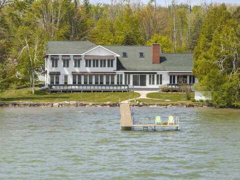 3016 W Burt Lake, Brutus, MI 49716