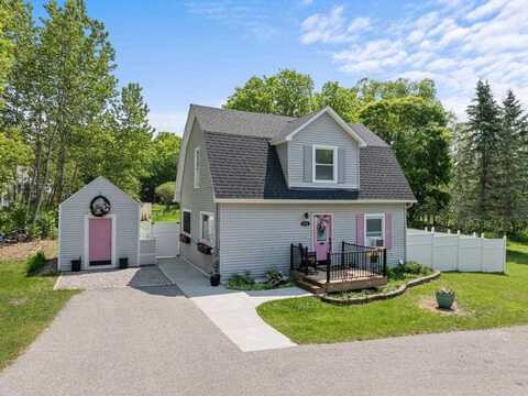 1116 N Lake, Boyne City, MI 49712