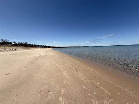 8439 Sturgeon Bay, Harbor Springs, MI 49740