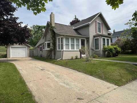 1045 Emmet, Petoskey, MI 49770