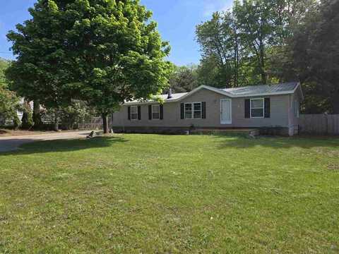 05671 N M-66 N, Charlevoix, MI 49720