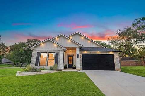 604 St Charles Pl, Nacogdoches, TX 75961
