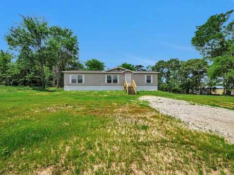 273 4th Street, Cushing, TX 75760